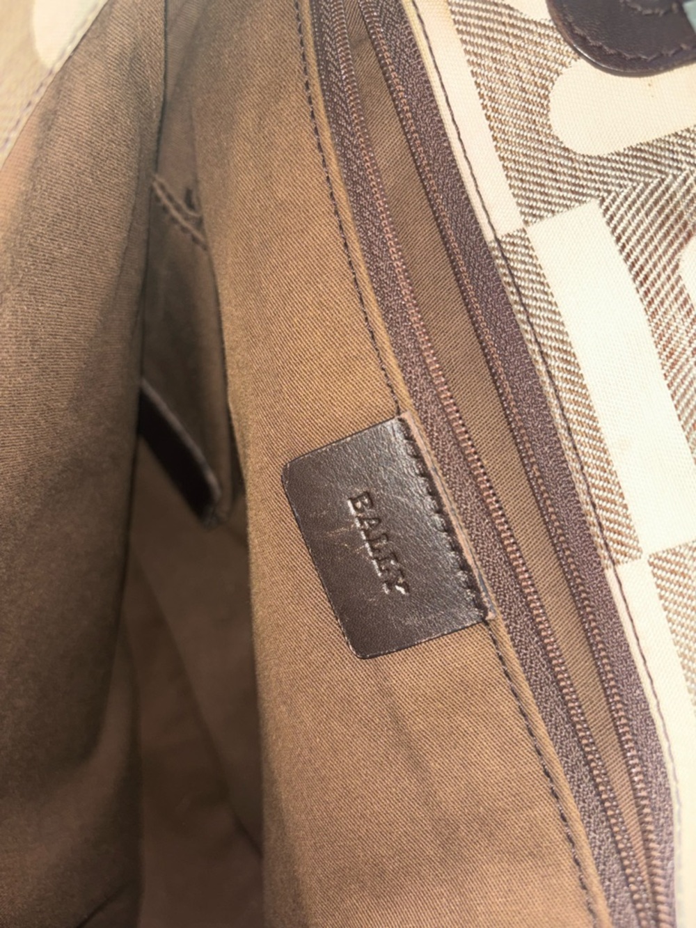 Bally Cream and Brown Tote Bag - Picture 9 of 12